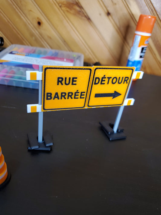 Montreal Construction Desk Decoration